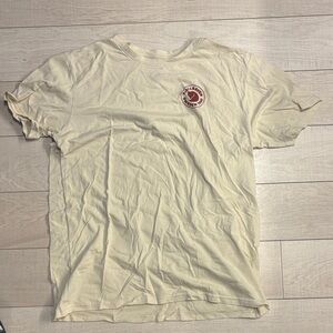 Casual Cream T-Shirt fjallraven